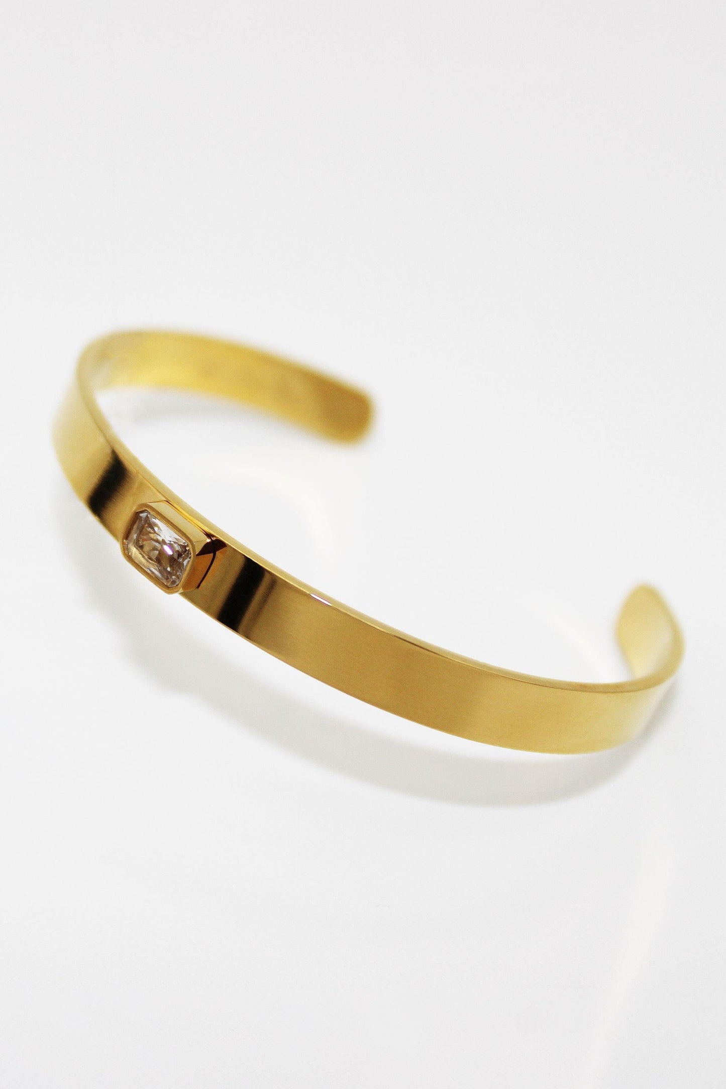 gold adjustable bracelet