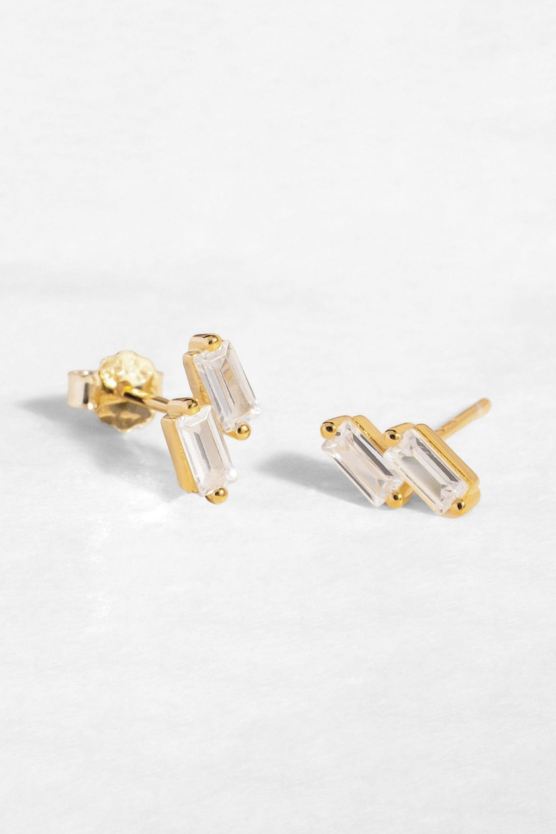 gold small stud earrings