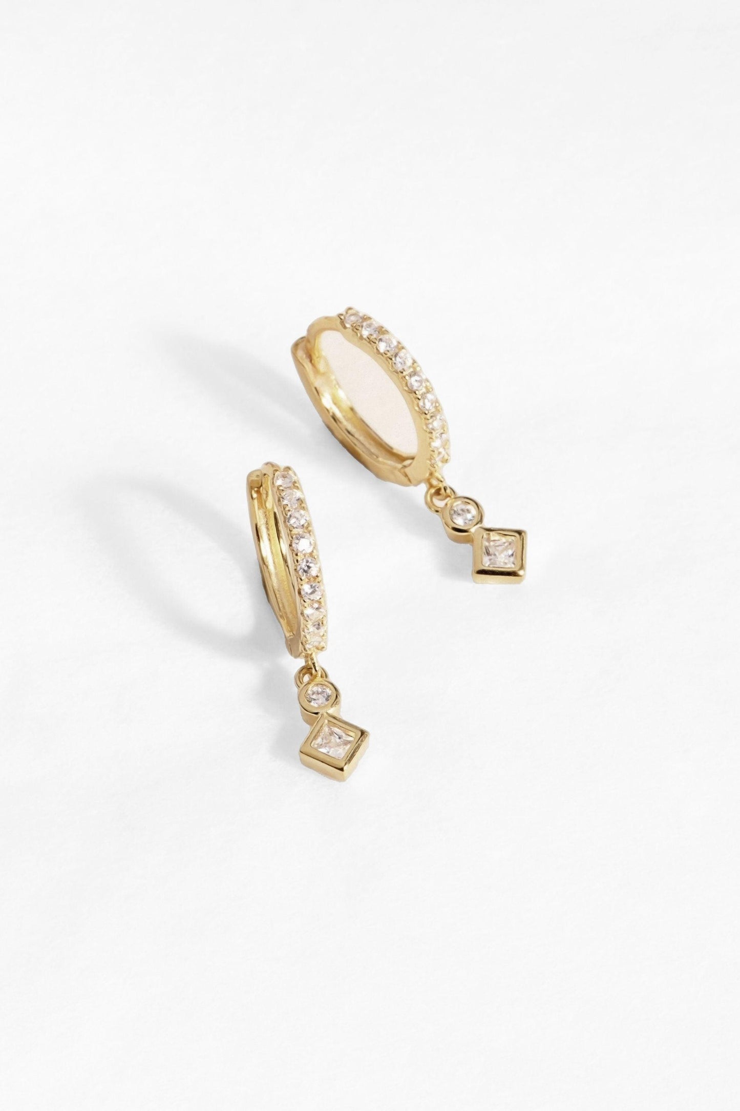 gold geometric huggie earrings